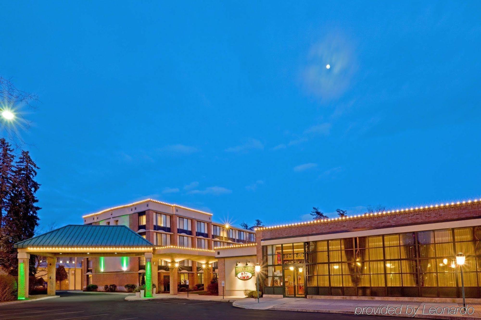 Holiday Inn Saratoga Springs By Ihg Экстерьер фото